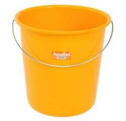 don't use plastic buckets when collecting eggs